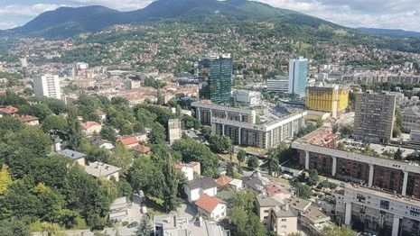 Kupovna moć u BiH na najnižim granama: Jedna plata ne može kupiti ni pola kvadrata stana